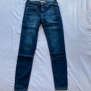 Blue Jegging Jeans